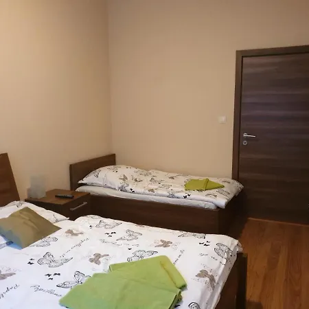 7 Donovaly, Ad Kamzik *